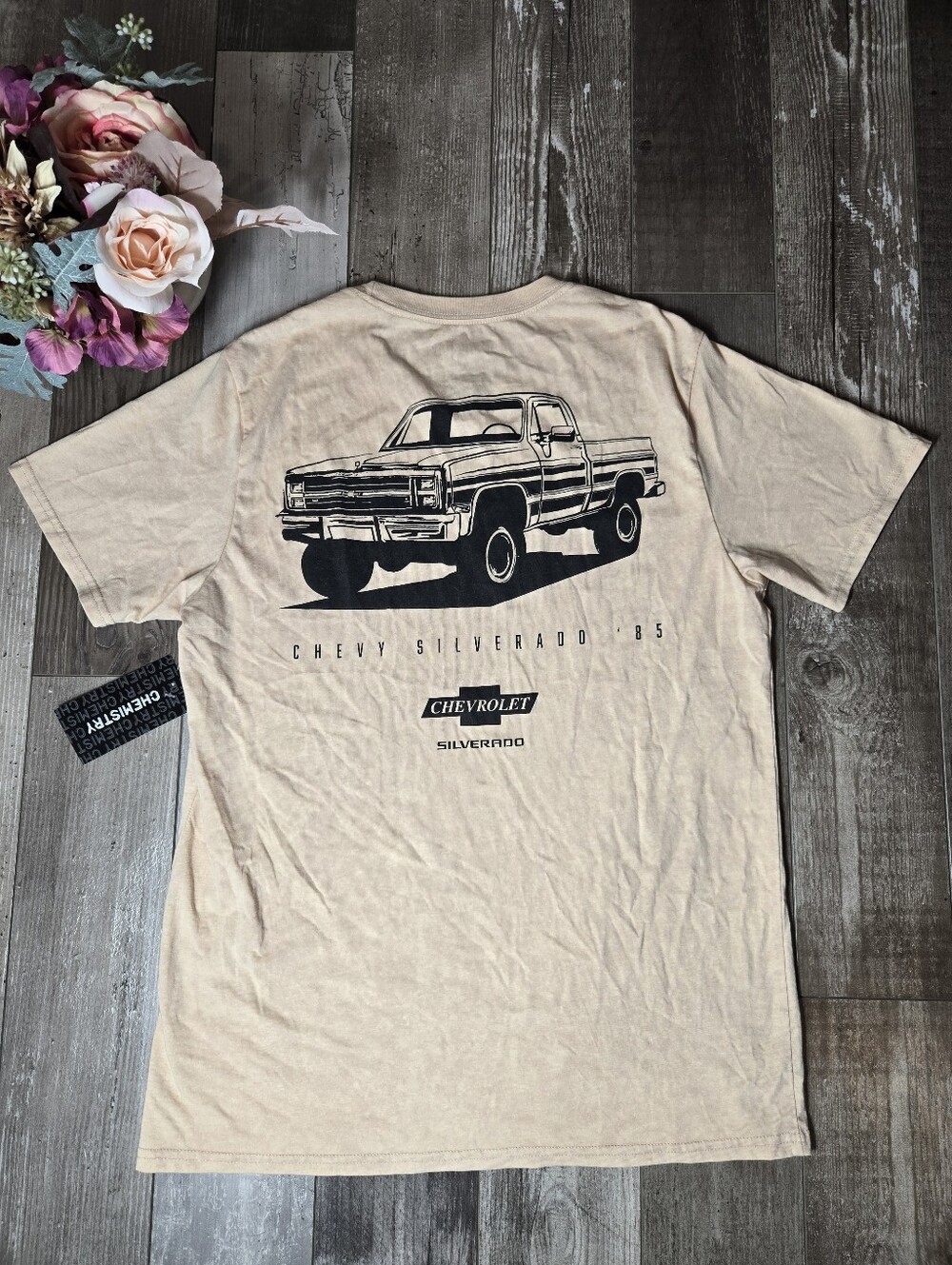 NWT Chevy Silverado Men’s Tee Beige/Tan Size Medium